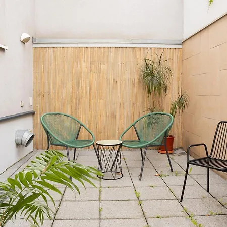 No32 Ac Cozy Near Train Station דירה ברטיסלאבה