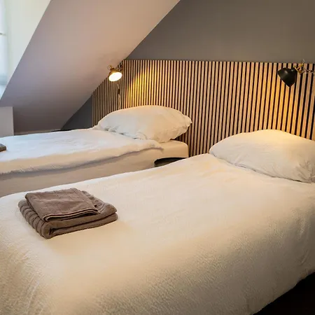 No32 Ac Cozy Near Train Station Appartement